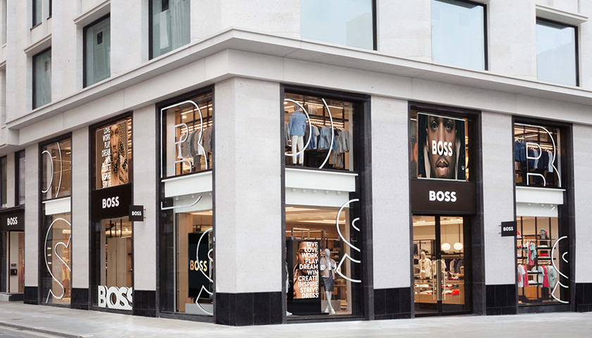 Powerful Touchpoints – Storefront at Oxford Street (Photo)